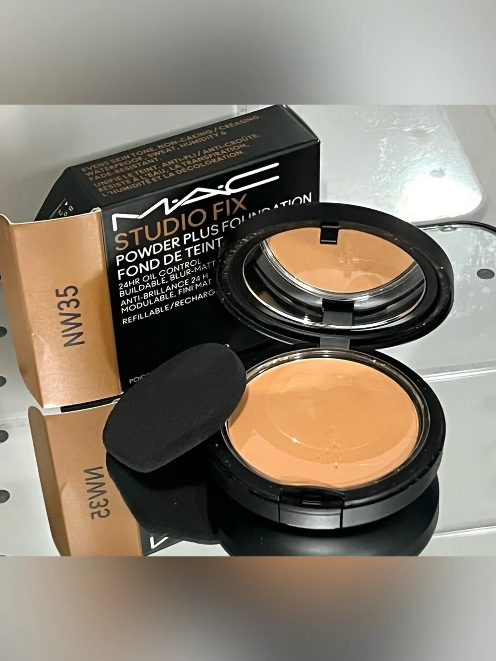 MAC Studio Fix Powder Plus Foundation, NW35!